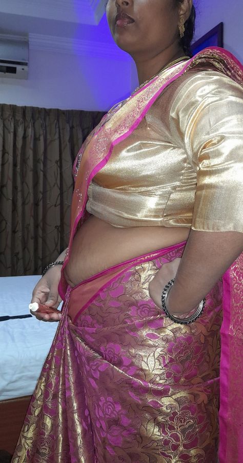 Kannada Serial Actress Hot Saree Blouse (8)